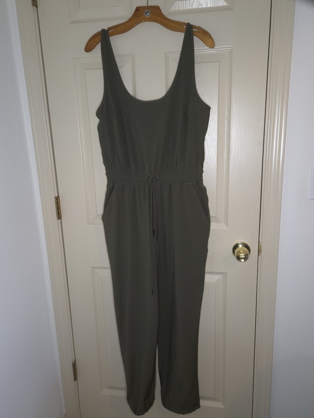 Abercrombie Traveler Jumpsuit Size M - Picture 2 of 9